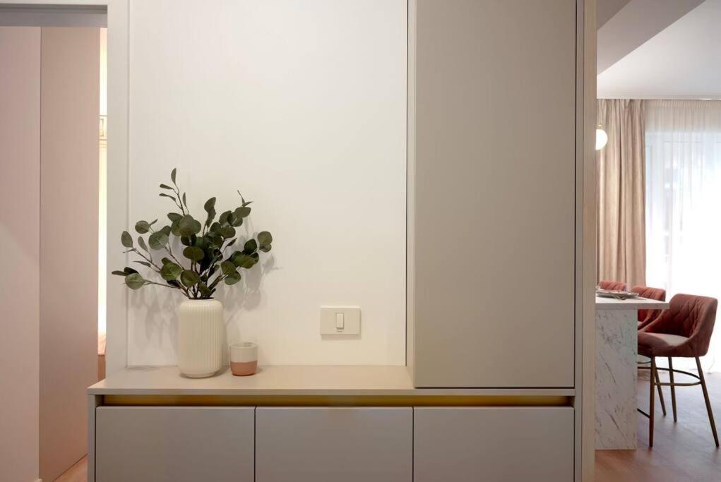 Apartament Neo Sapte - Ultra - Lux - Free Parking Timişoara